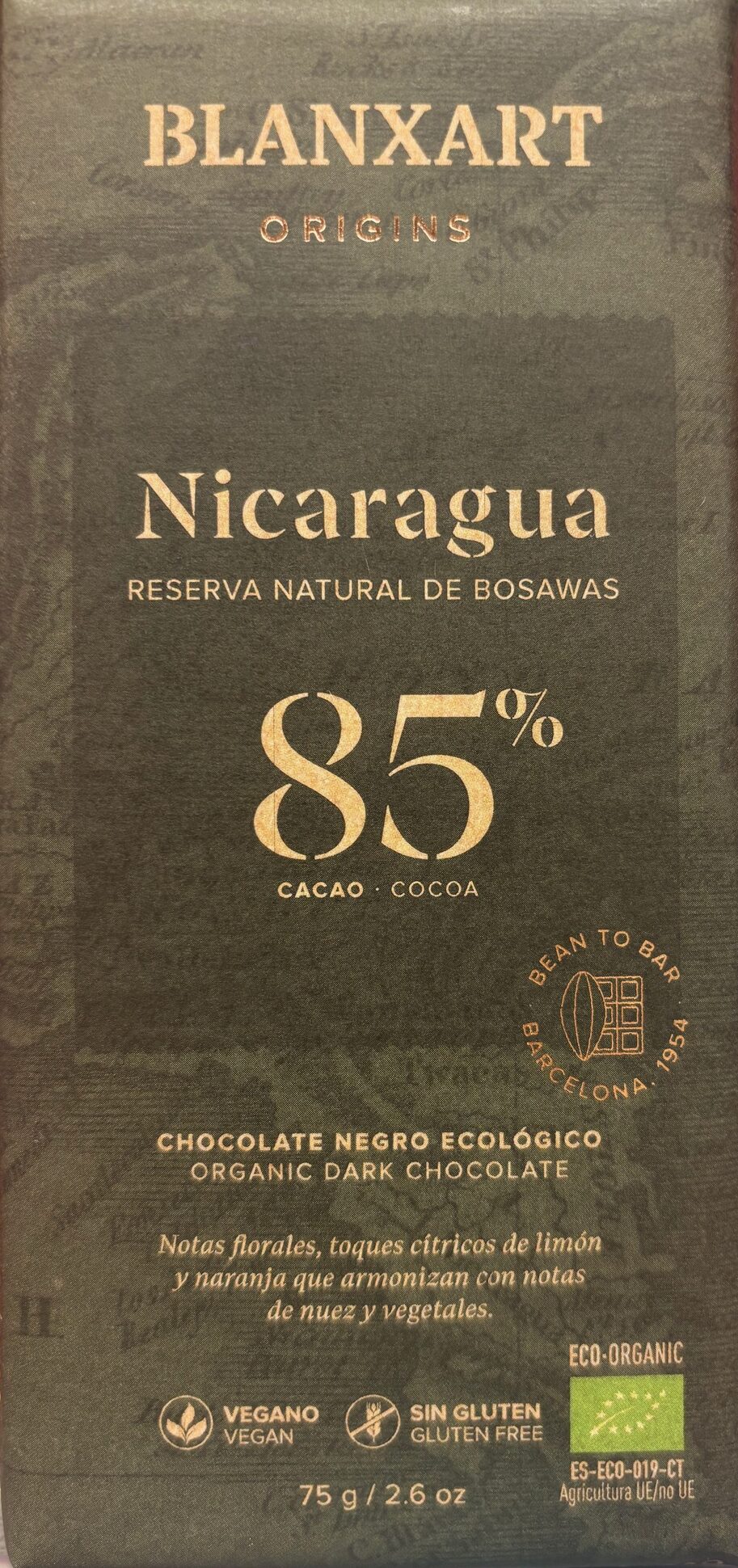 Front Packaging of Blanxart Nicaragua 85% Cacao in green packaging